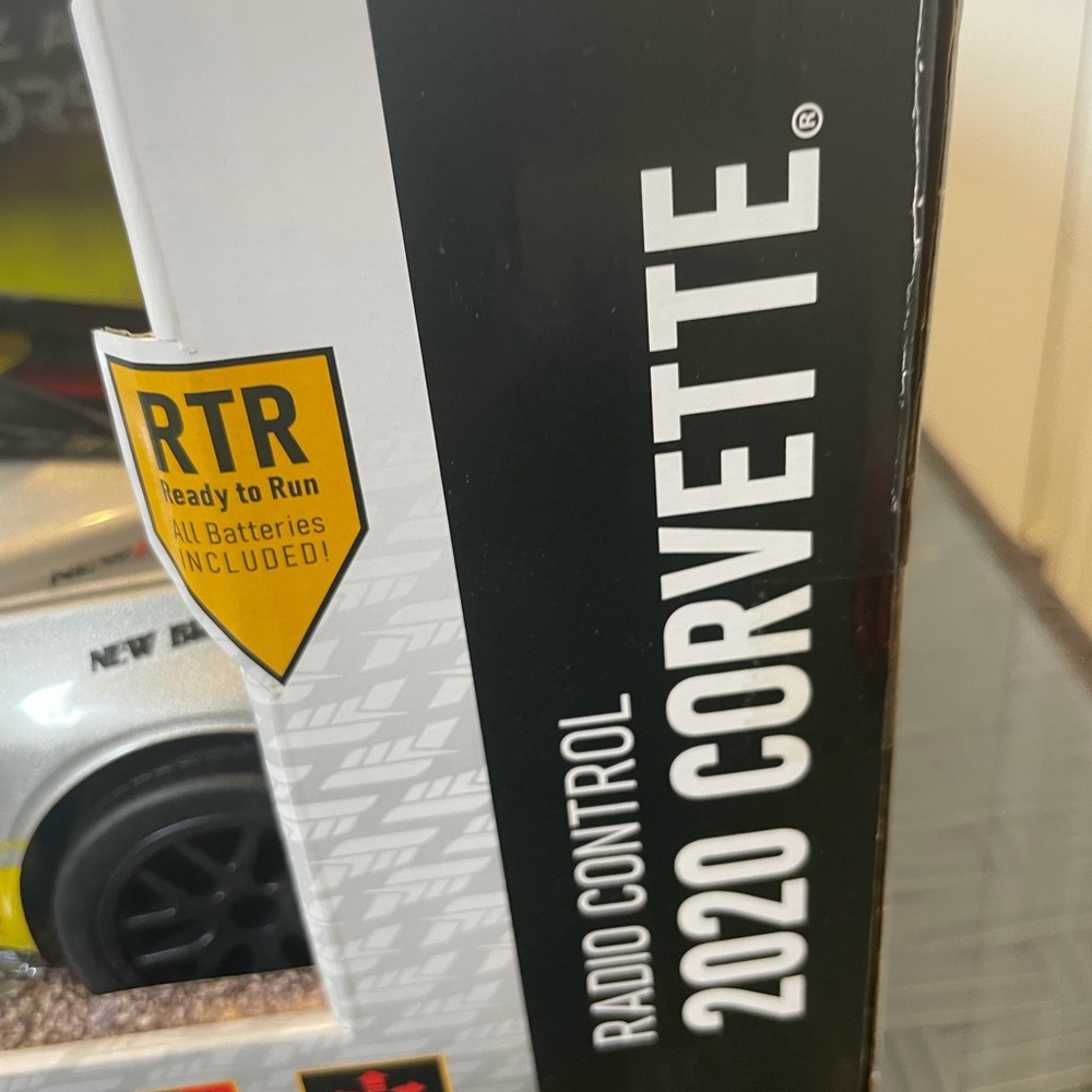 2020 Corvette RadioControl Car C8-RC USB Forza Motorsport Racing Collectible - Picture 3 of 16